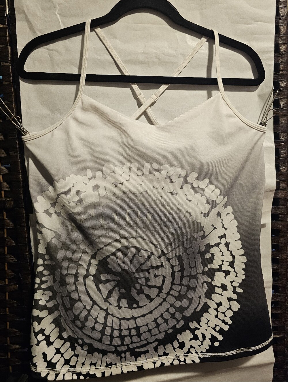 NordicTrack Athletic Workout Top Running Size L Tank Built In BRA White Gray